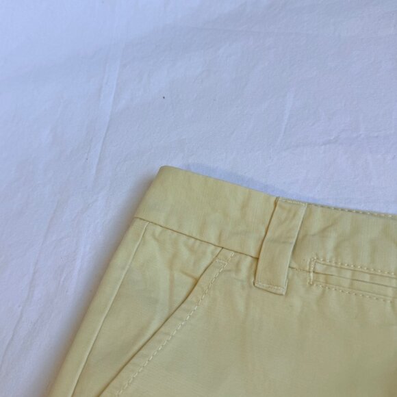 Khakis By Gap Boyfriend Roll-Up Womens Yellow Cotton Shorts Size 6 - Picture 3 of 10